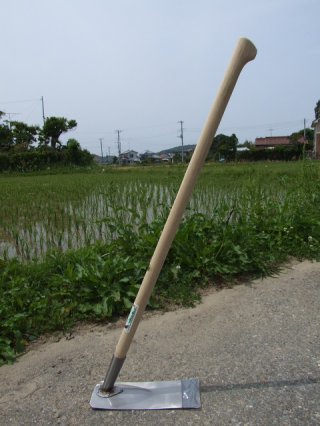 専属鍛冶屋 手打ち鍬 鉄製・ステンレス製 - 川口金物店