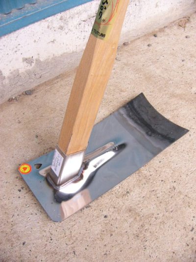 画像2: 畑用にお薦め軽量切れ味抜群　ステンレス　鋼付き　鍬　鍬　刃渡り１５センチ